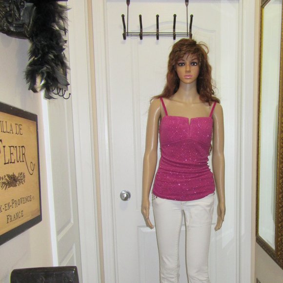 Tank Top Le Chateau size medium-- FIRM PRICE - Picture 11 of 11